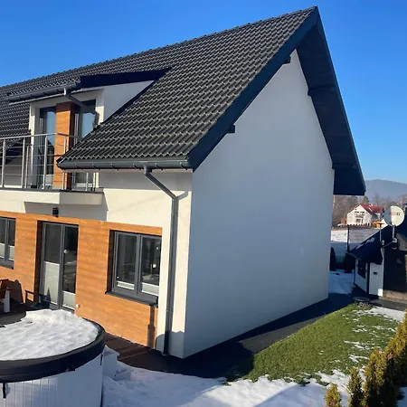 Beskid Penthouse Apartament *